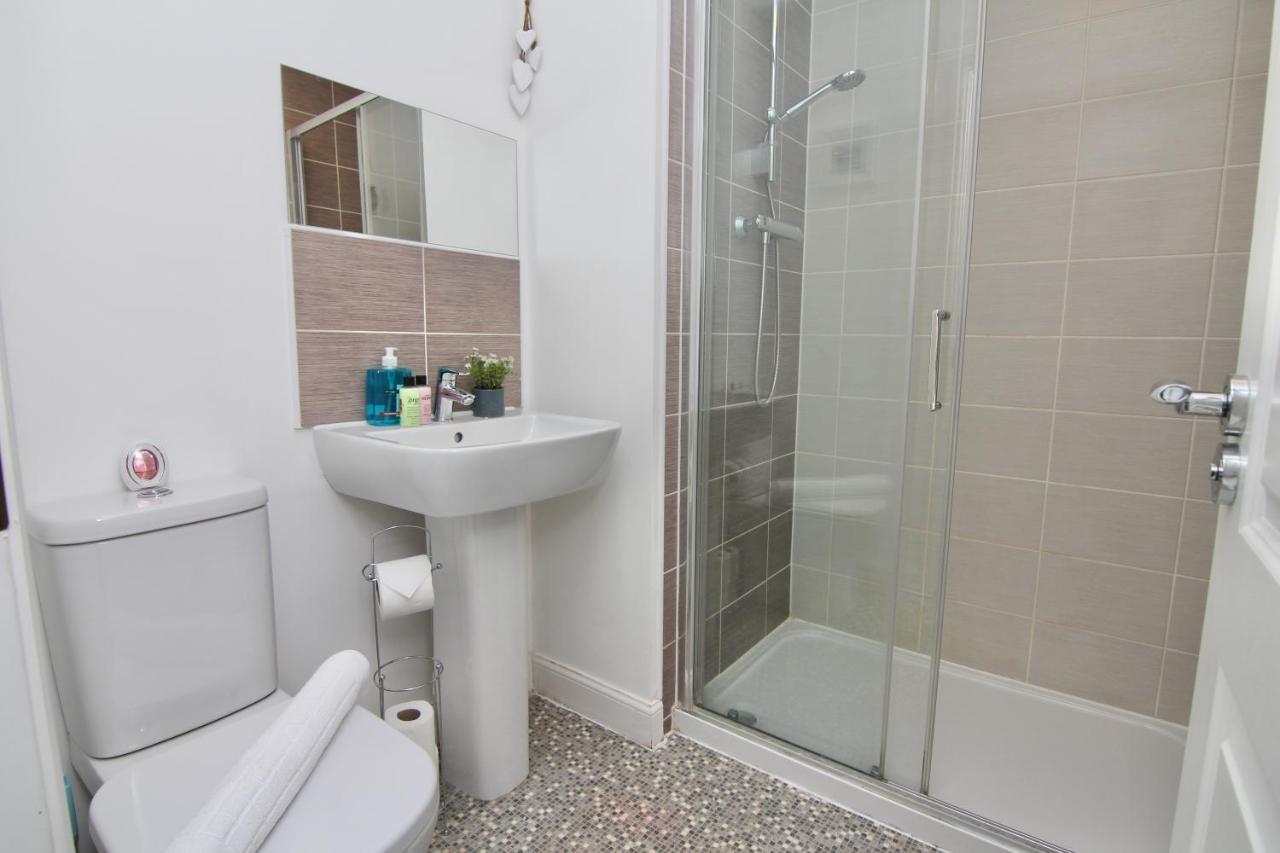 Canalview House - Fully Furnished Coventry City Centre Home Exterior foto