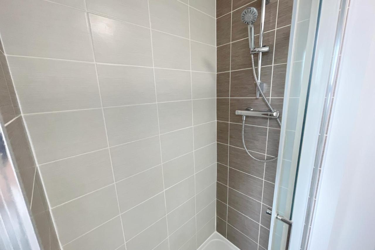 Canalview House - Fully Furnished Coventry City Centre Home Exterior foto